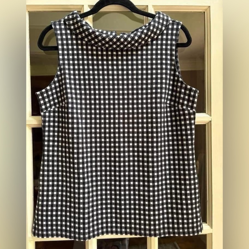 Talbots Med NWOT Sleeveless Top